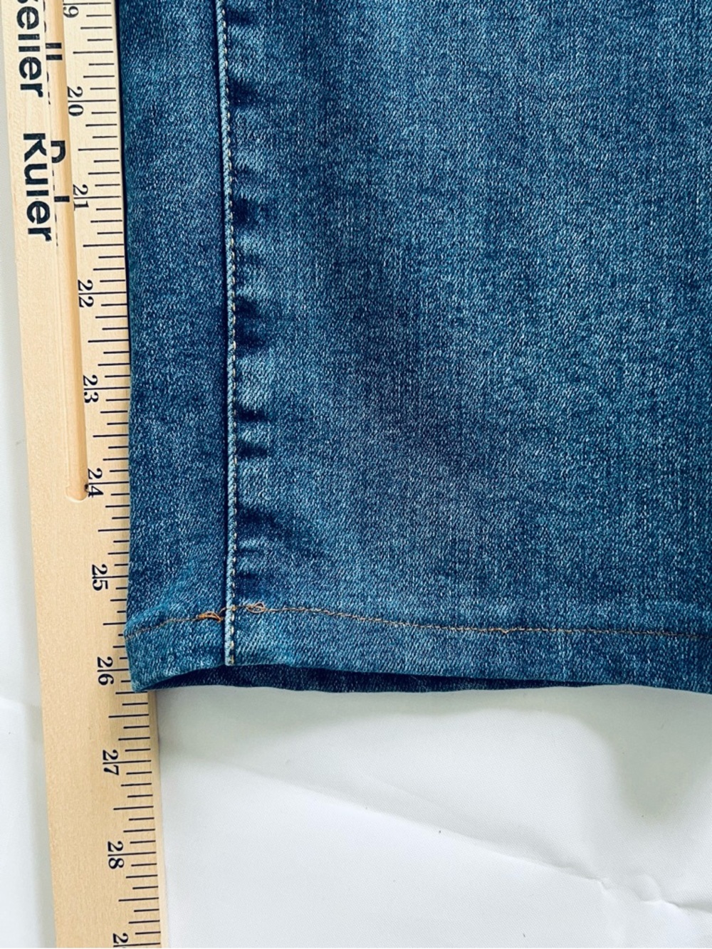 Good American Jeans Women’s 28 X 26 Blue Straight Leg High Rise Stretch Denim - Picture 10 of 10